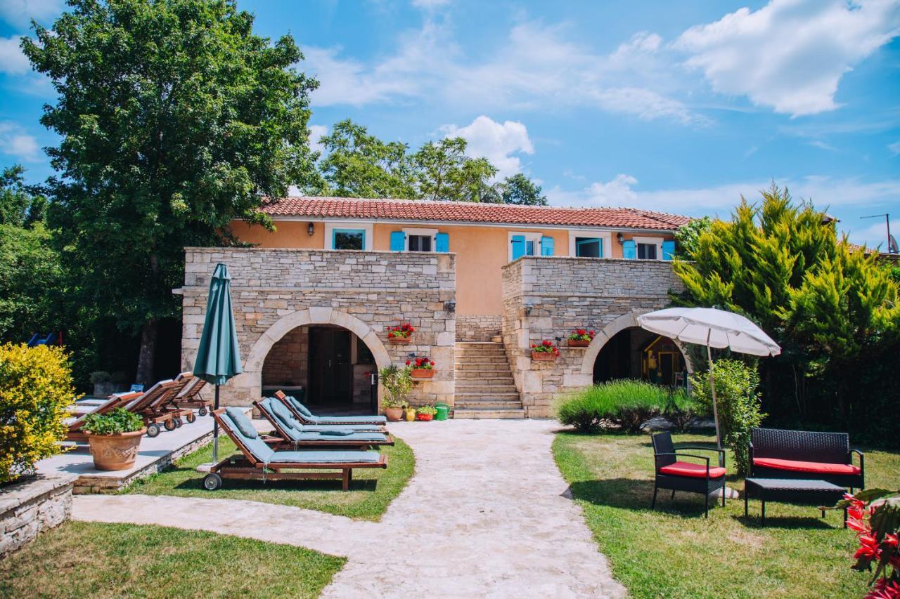 Villa Casa Karnevali Žminj Esterno foto